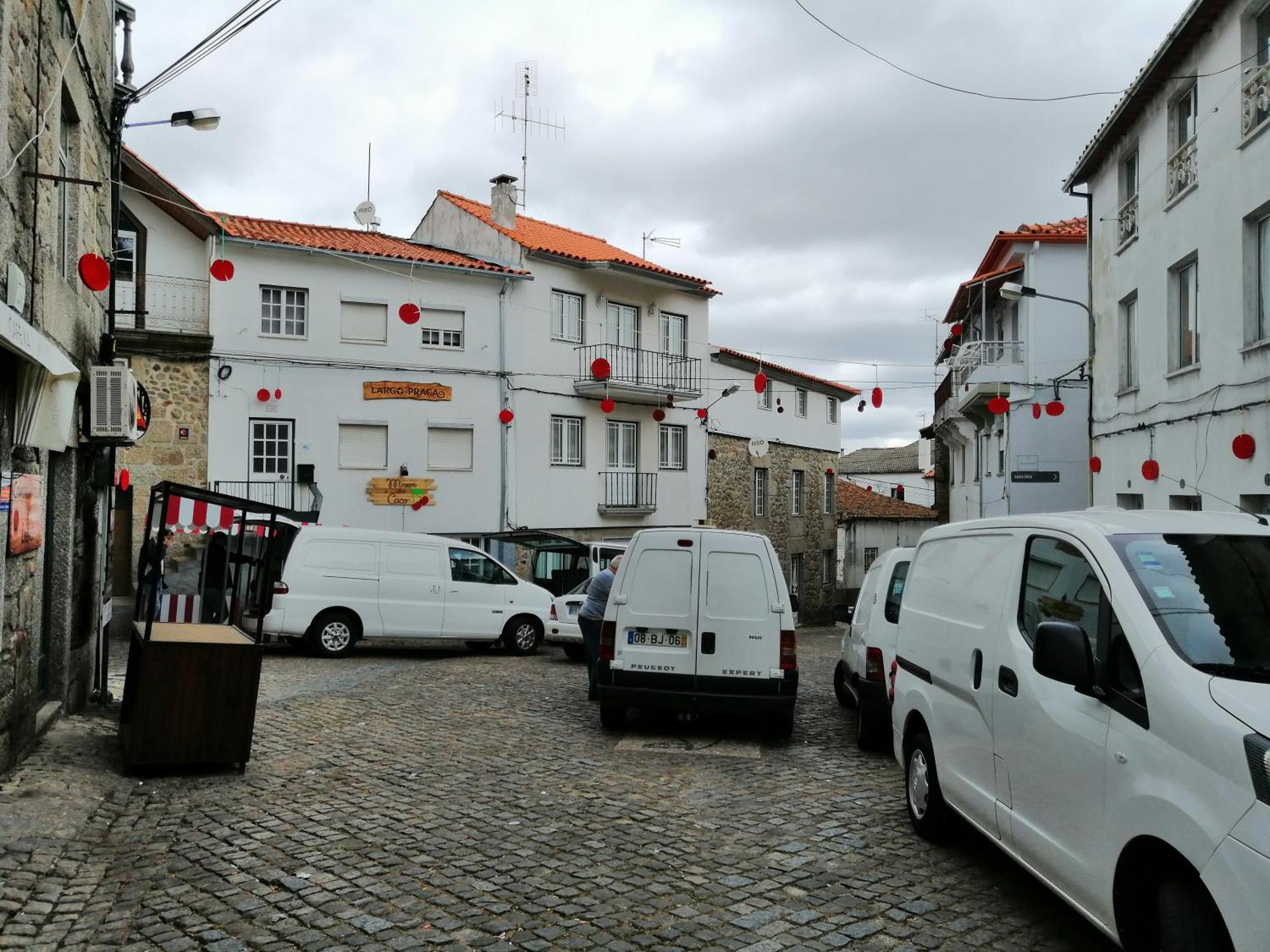 Willa Casa Largo Da Praca Alcongosta Zewnętrze zdjęcie